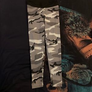 Women’s booty enhancing tights